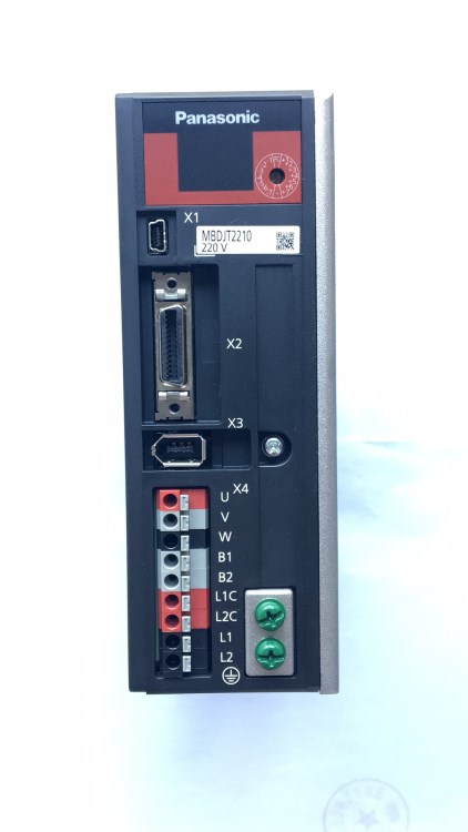 松下400W簡(jiǎn)易版電機(jī)/簡(jiǎn)易版伺服電機(jī)/MHMJ042P1S+MBDJT2210