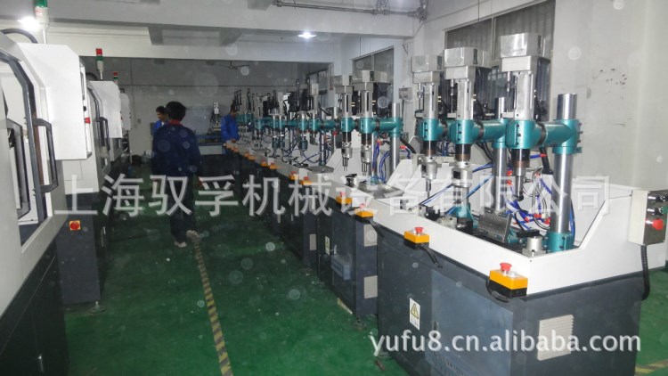火熱產(chǎn)品高精攻絲機--STB型(機械進給式)自動攻絲機