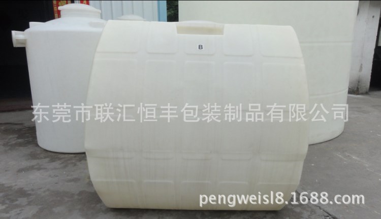 可按要求定制3噸臥式水箱小卡車運(yùn)輸 3噸臥式水塔公路澆灌