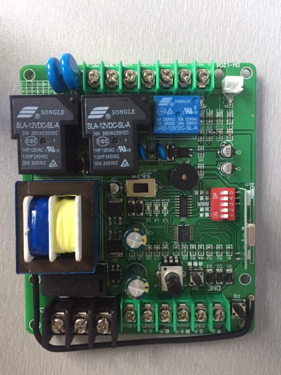 生產(chǎn)開門機電路板電動門控制器遙控門線路板平移門電機控制板