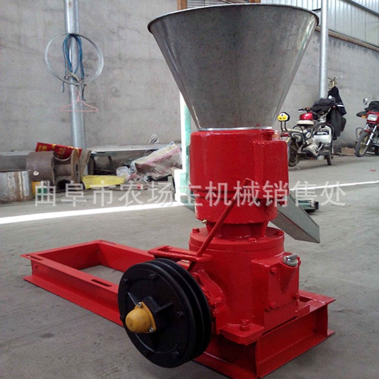 雞鴨養殖 平模造粒機 150型立式飼料顆粒機 農場主直銷