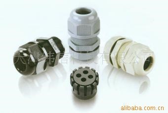 供應多孔電纜固定頭(4孔)，電纜接頭，格蘭頭，Gland