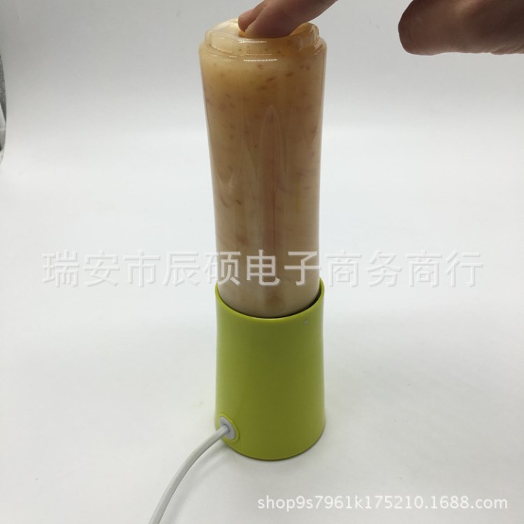 瑞仕康 jy-100榨汁機(jī)家用迷你學(xué)生電動(dòng)榨汁杯便攜式多功能料理機(jī)