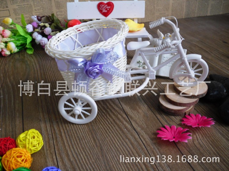 小三輪車花籃花盆創(chuàng)意擺件仿真塑料藤編花車結婚工藝禮品攝影道具