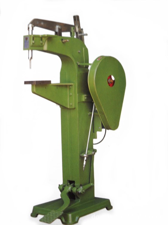 供应商机 机械 行业设备 鞋面冲孔机 厂家供应冲孔机 皮箱冲孔机 鞋面