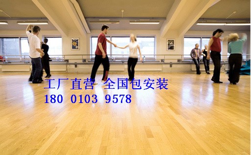 鄭州體育實(shí)木運(yùn)動(dòng)地板籃球場(chǎng)地面材料比賽實(shí)木地板廠家價(jià)格