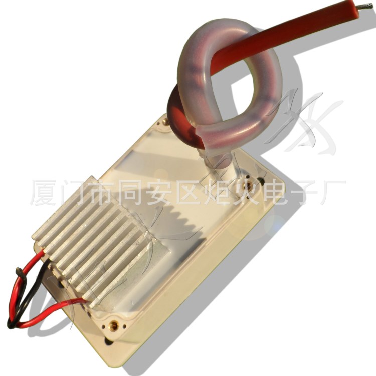 現貨供應220v小粒徑負氧離子發生器 尺寸130*60*35mm 消煙除塵