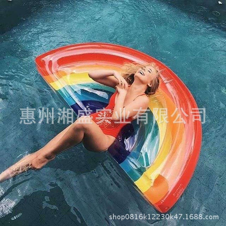 充氣彩虹浮排 廠家直銷現(xiàn)貨彩虹浮排 pvc拼色浮床躺椅