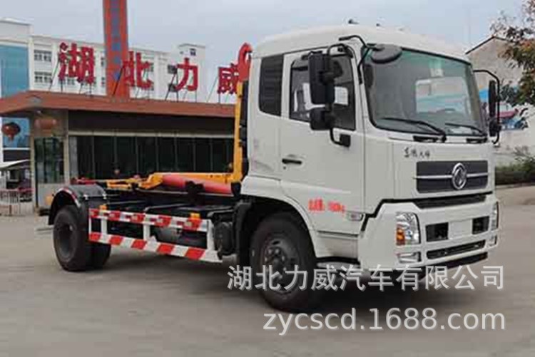 東風(fēng)155功率12方鉤臂式垃圾車(chē)（套臂）生產(chǎn)廠家直銷優(yōu)惠