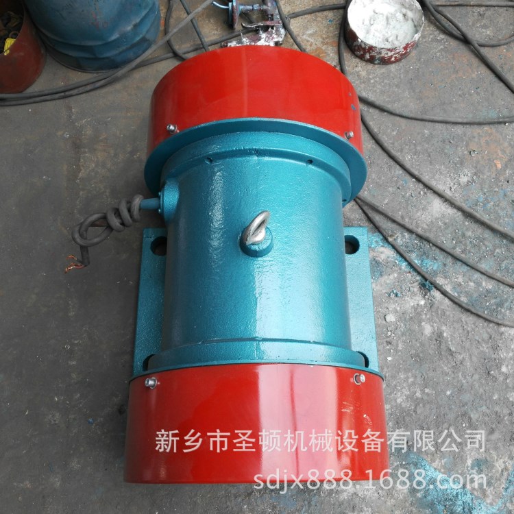 三相異步振動(dòng)電機(jī)礦山專(zhuān)用直線篩振動(dòng)電機(jī)YZS臥式振動(dòng)馬達(dá)1.1KW