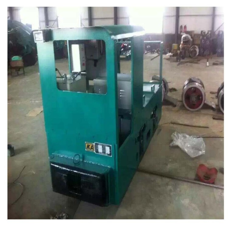 架線電機車，直流電機車，蓄電池機車，防爆電機車，煤礦用電機車