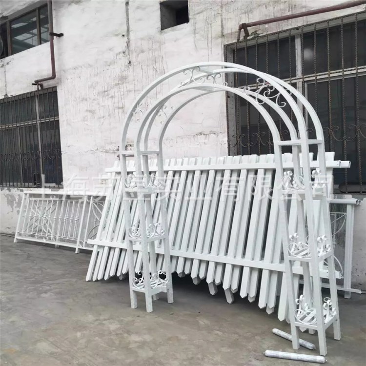 廠家定制各種 防腐不生銹 防木鐵藝欄桿 金屬欄桿 防銹欄桿