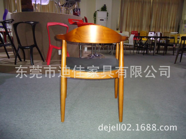 鴻日 實木餐椅 肯尼迪明椅經(jīng)典總統(tǒng)椅現(xiàn)代酒店餐廳簡約書房會客椅
