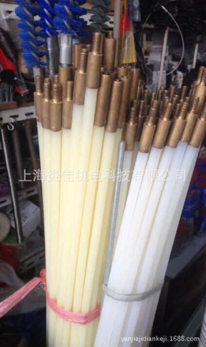 中央空調(diào)冷凝器清洗管道通炮刷透明白尼龍桿子銅接頭可連接加長