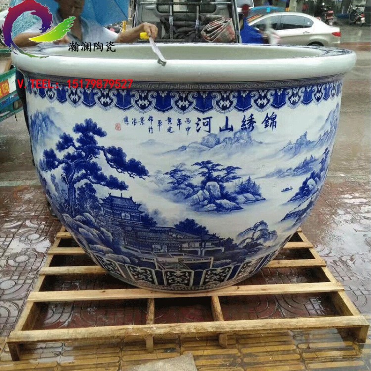 景德鎮(zhèn)陶瓷大缸手繪青花瓷缸荷花山水缸魚缸特大號水缸招財(cái)山水缸
