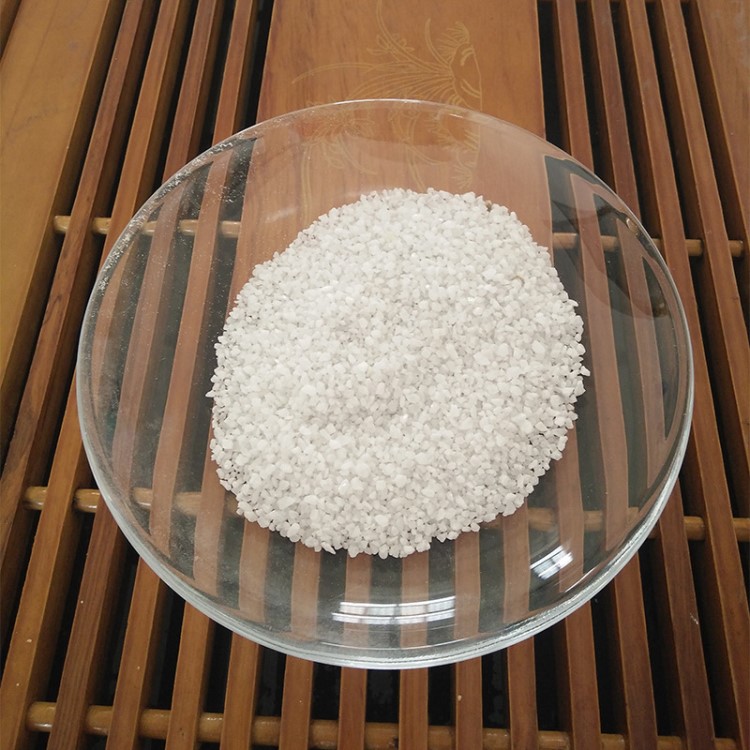廠家生產(chǎn) 圓粒石英砂 石英石 石英砂原礦石 石英粉 規(guī)格
