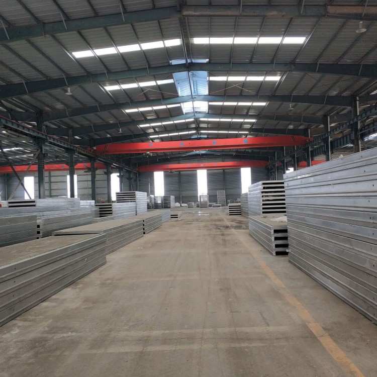 【山东地球村】钢骨架轻型板 发泡水泥复合板 太空板 生产厂家