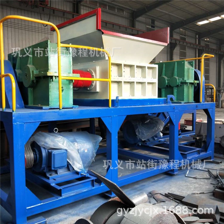 直銷廢鐵雙軸撕碎機(jī) 彩鋼瓦卡車輪胎撕碎機(jī) 摩托車架子撕破機(jī)廠家