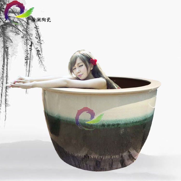 富貴大酒店里的陶瓷浴缸內蒙地區的陶瓷洗浴大缸做洗浴工程大水缸