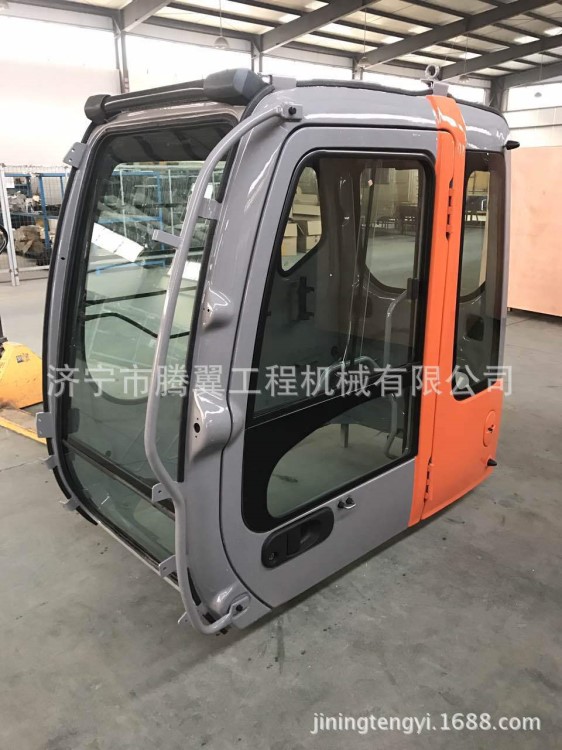 現(xiàn)貨供應(yīng)日立挖掘機全車配件 日立ZX240-6挖掘機原裝駕駛室