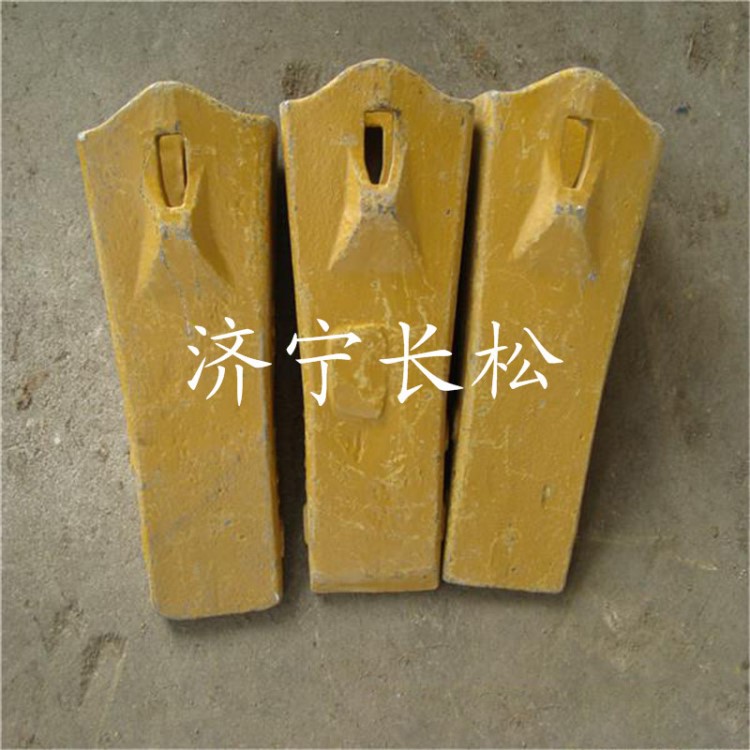 PC60-7斗齒775-HL-100TS燃油濾芯各種配件挖掘機(jī)配件全車暢銷中