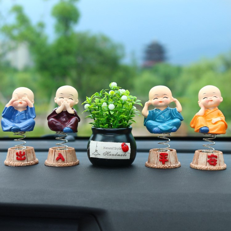 車載香水汽車擺件小和尚車內(nèi)裝飾品吉祥果植物小清新汽車香薰代發(fā)