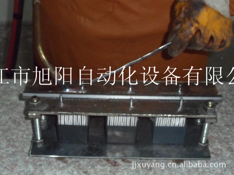 電瓶生產(chǎn)，電池生產(chǎn)，蓄電池生產(chǎn)，設(shè)備用生產(chǎn)廠家生產(chǎn)設(shè)備