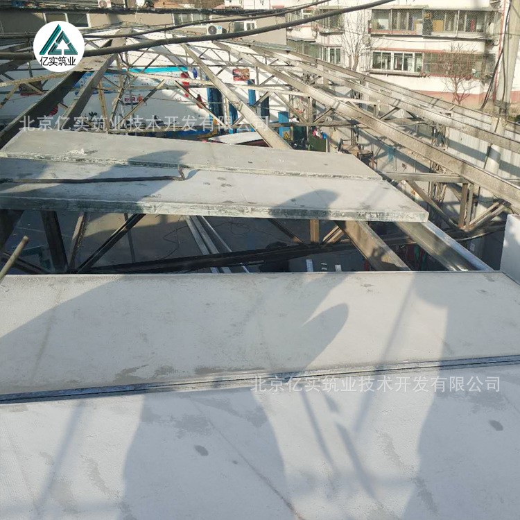 【批發(fā)供應(yīng)】 供應(yīng)鋼骨架輕型屋面板 防爆泄壓板 抗震強(qiáng) 安裝方便