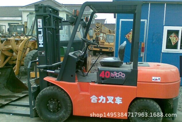 二手叉車市場&mdash;二手杭叉8噸叉車價格