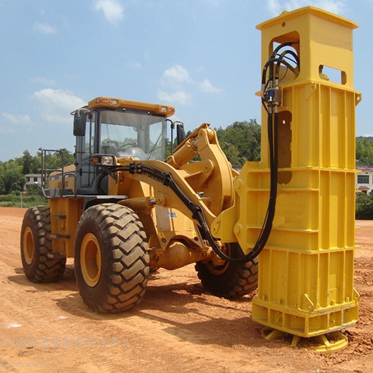 艾瑪耐用座駕式壓路機(jī)高壓力沖擊壓路機(jī)實(shí)填充物高速液壓夯