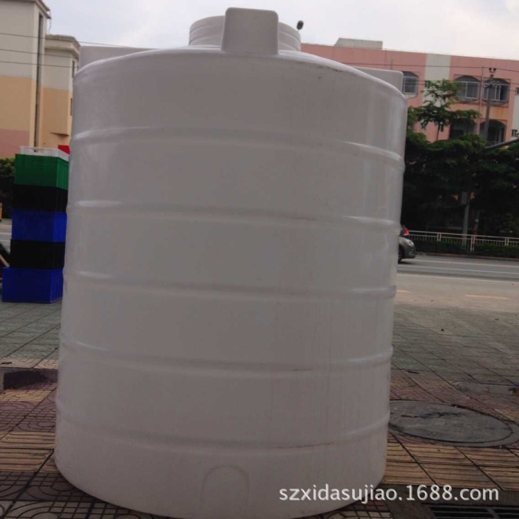 深圳廠家直銷8噸 塑料水塔 塑膠儲水桶 8000L塑料水箱