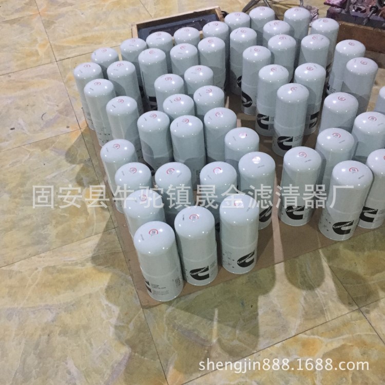 晟金供應(yīng) 現(xiàn)貨包郵 康明斯3310169機(jī)油濾芯 通用于弗列加LF3325