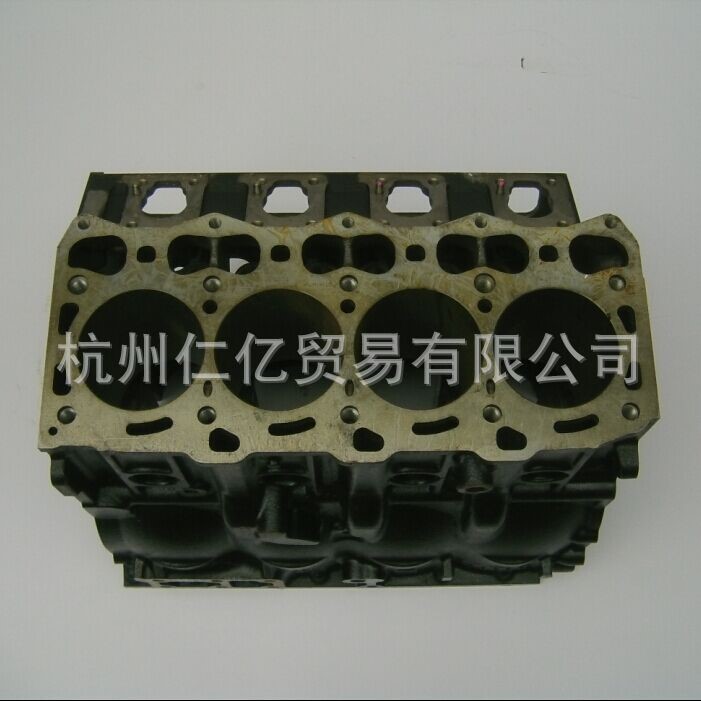 isuzu五十鈴4LE2直噴汽車發(fā)動機缸體原廠配件8-97369554-6