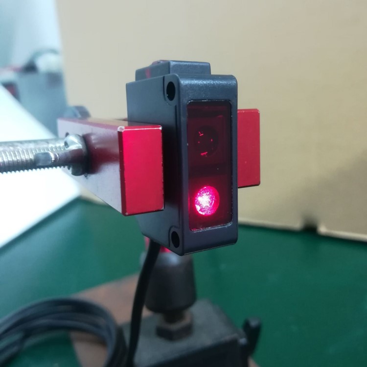 新品上市 位置感應傳感器PB-2系列激光