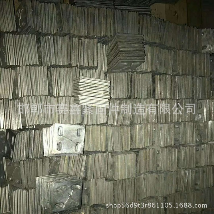 現(xiàn)貨供應(yīng)建筑預(yù)埋鐵件 鍍鋅沖孔預(yù)埋鋼板 幕墻配件 大量批發(fā)
