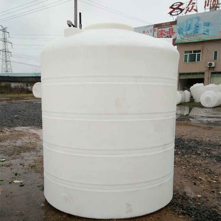 5噸塑料儲(chǔ)罐 5立方塑料水塔 減水劑復(fù)配容器 pe水箱  加藥攪拌箱