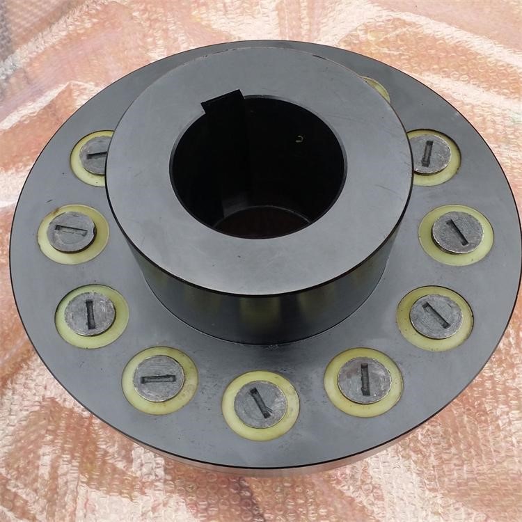 廠(chǎng)家供應(yīng)彈性套柱銷(xiāo)聯(lián)軸器   TL型彈性套柱銷(xiāo)聯(lián)軸器   誠(chéng)信廠(chǎng)家