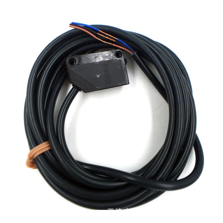 歐姆龍代理E3Z-D61光電開關庫存大量現貨降價 假一罰十