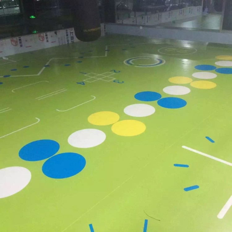私人定制LOGO地板PVC地板來(lái)圖定制運(yùn)動(dòng)地板健身房幼兒園定制地板