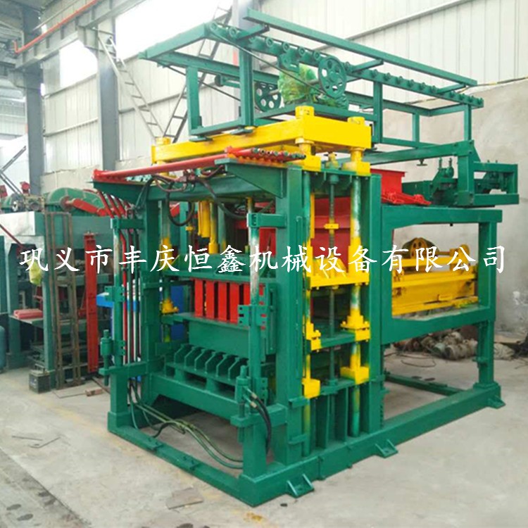 砌磚成型機生產(chǎn)水泥發(fā)泡磚機 水泥路面磚機 六棱塊護(hù)坡磚機