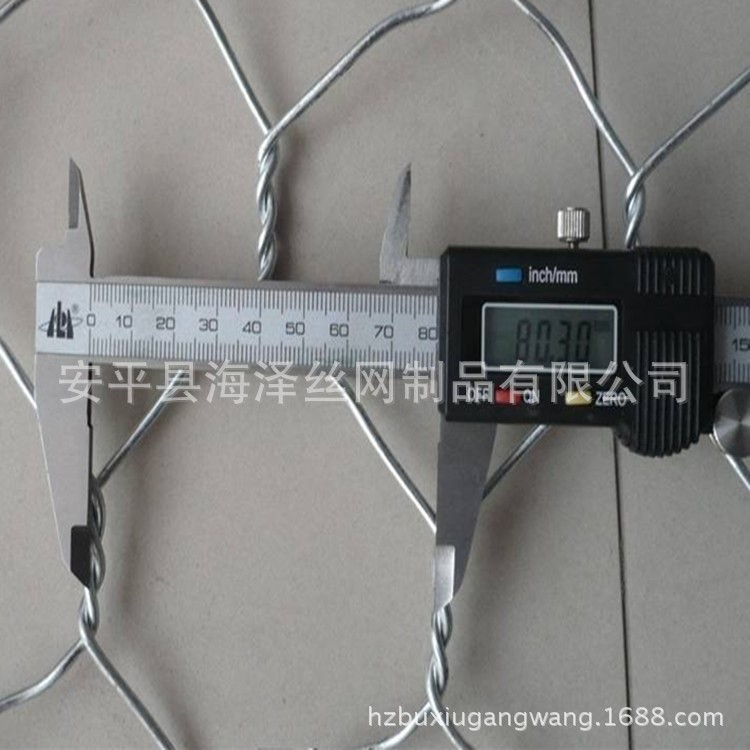 五擰石籠網(wǎng) 菱形重型六角石籠 高鋅耐腐蝕邊坡防護生態(tài)綠色鐵絲網(wǎng)