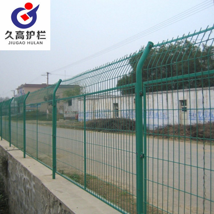 框架護(hù)攔網(wǎng)長(zhǎng)期銷售園藝魚塘防護(hù)網(wǎng) 刀片刺網(wǎng) 質(zhì)優(yōu)價(jià)廉現(xiàn)貨