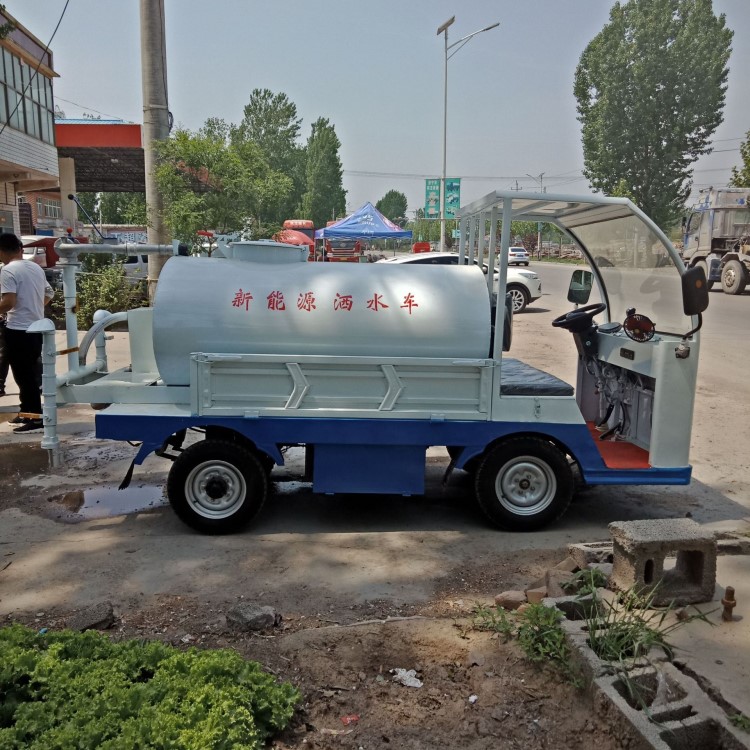 山東環(huán)衛(wèi)設(shè)備廠家直銷電動四輪灑水車 園林綠化灑水車