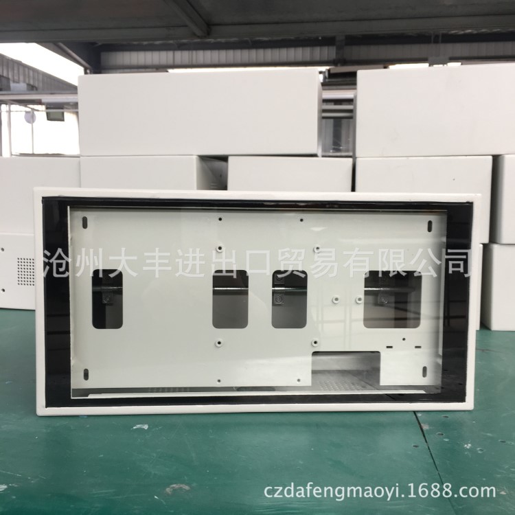 智能交通道閘小區(qū)進(jìn)出口車牌識(shí)別一體機(jī)簡易機(jī)箱