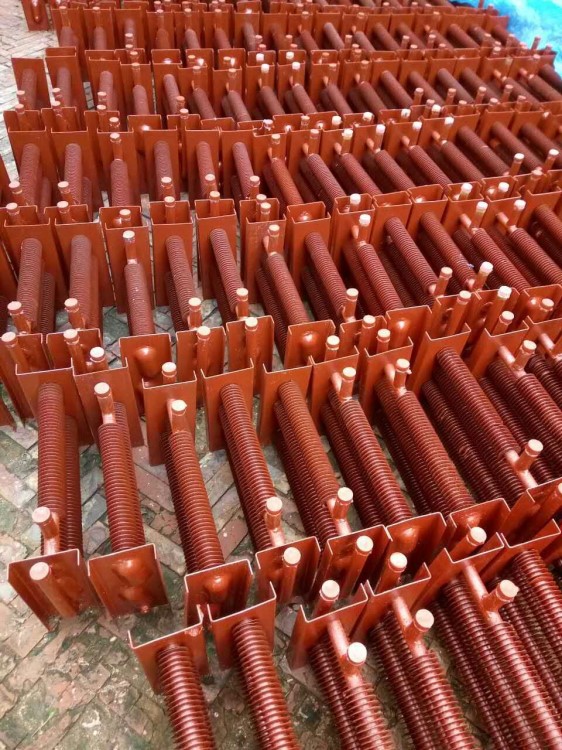 冀州暖氣片生產(chǎn)廠家直供光排管暖氣片  翅片管暖氣片散熱器價格