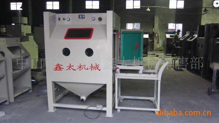 供應大型模具噴砂機|噴砂機定做|中山鑫太噴砂機械