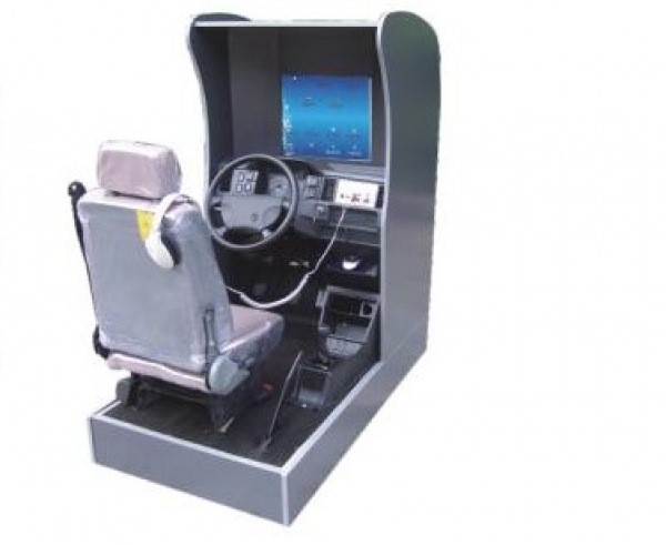 康誼牌KAY-2012 2012新款智能豪華型汽車駕駛模擬器