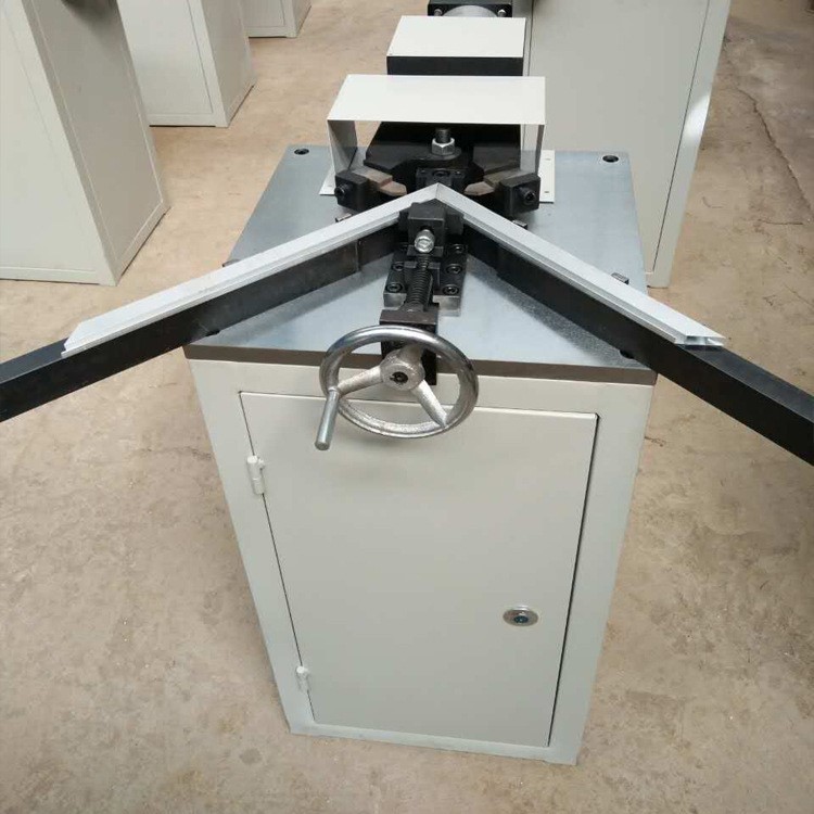 廠家直銷 組角機     紗窗金剛網組角機  門窗設備組角機