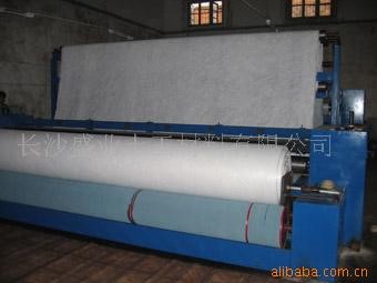 廠家直銷供應燒毛土工布  量大優(yōu)惠！