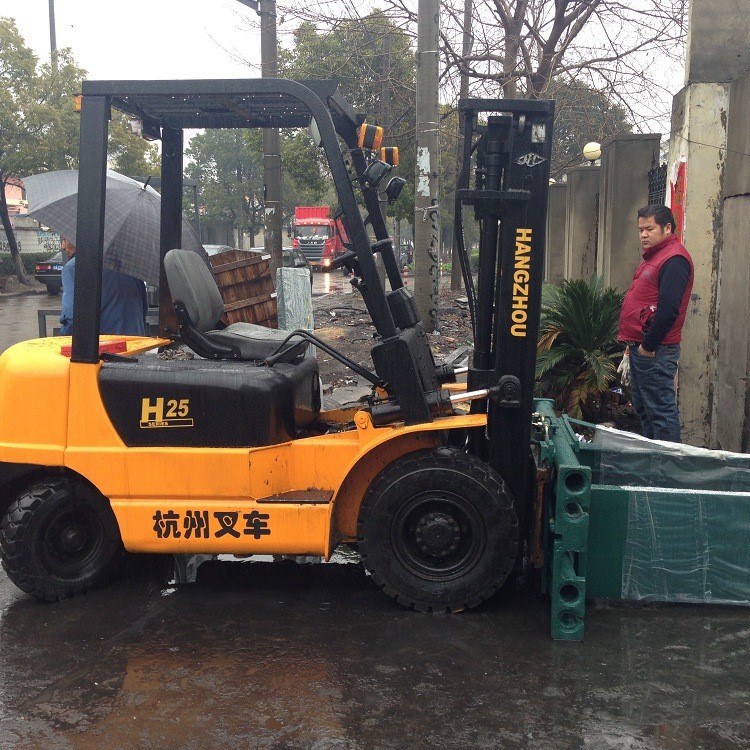 武漢二手叉車 二手合力叉車 二手杭州叉車 二手電動叉車 夾抱轉(zhuǎn)讓